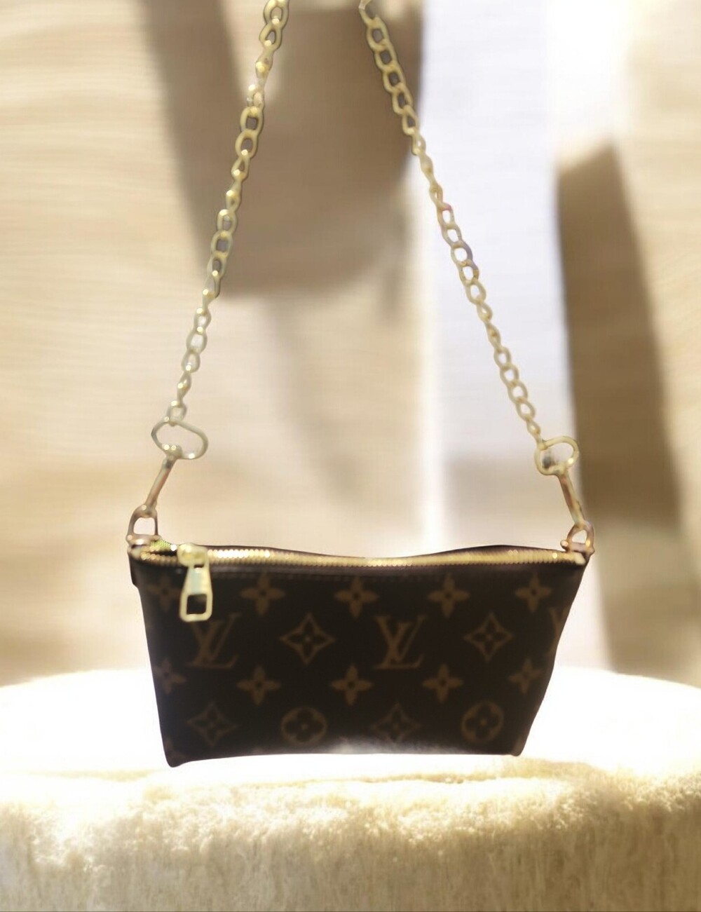 L V Monogram Chain-Handle Shoulder Bag